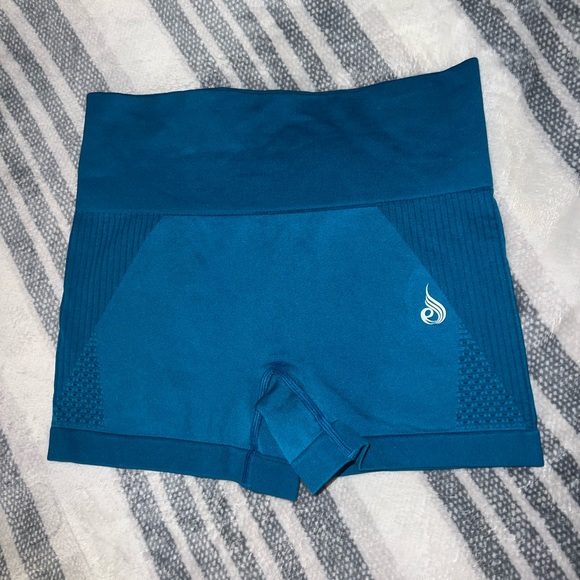 Excellent condition - Picture 2 of 2